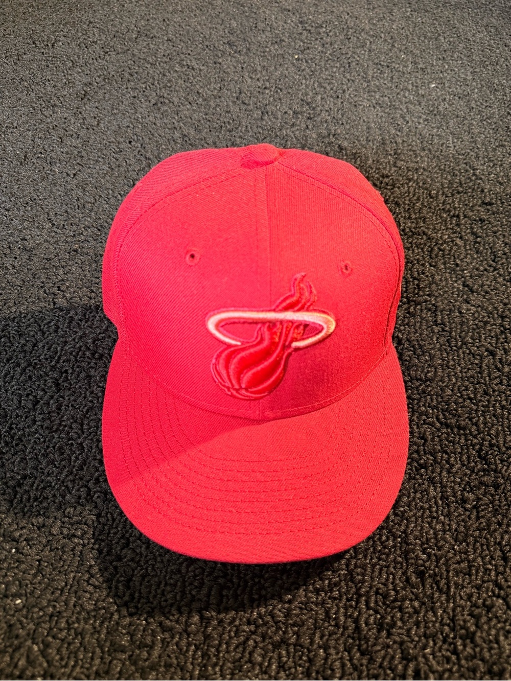 Men's Miami Heat Red Embroidered Baseball Cap